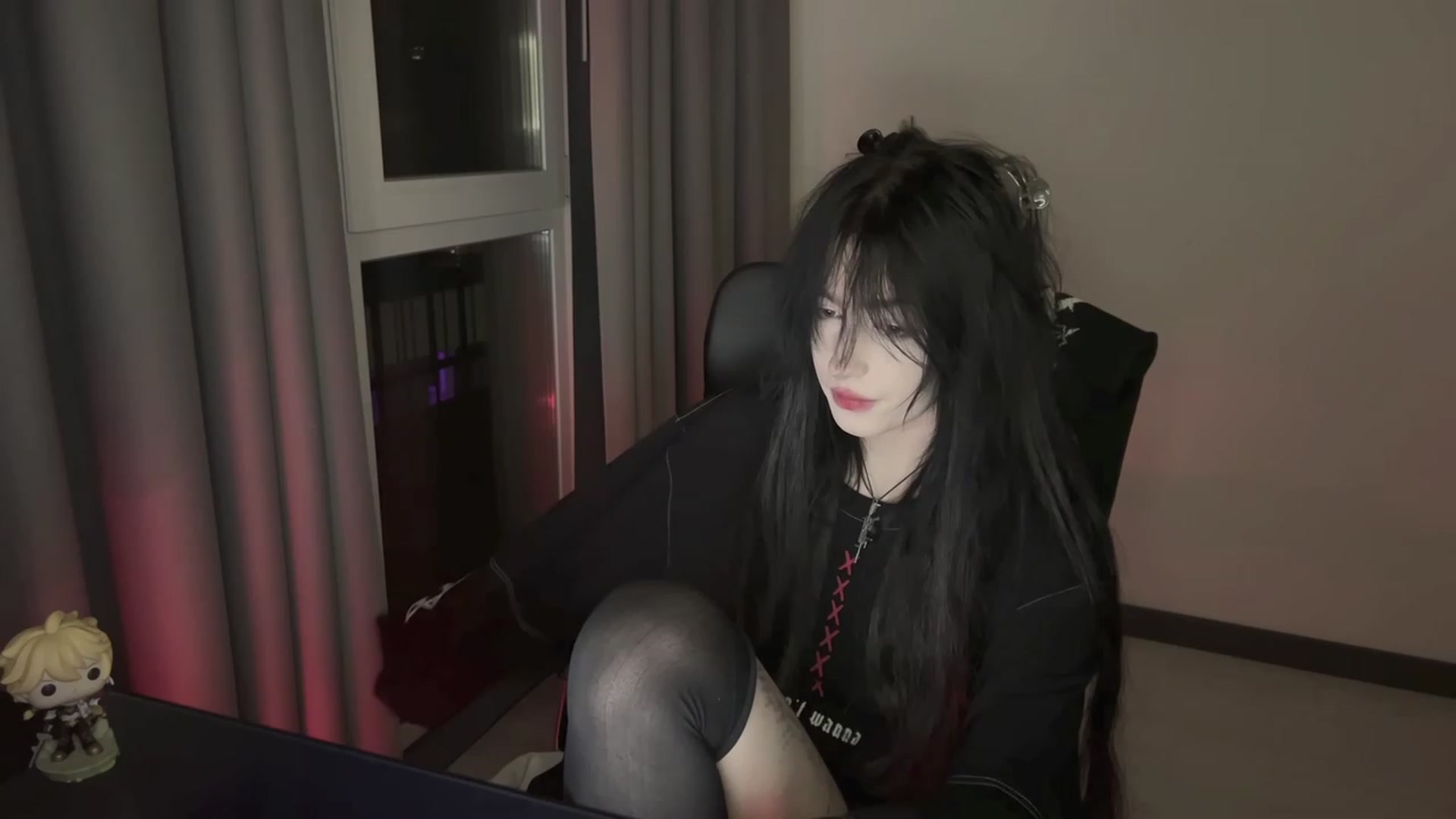 Gallery image thumbnail from Licorice_Alia's myfreecams stream on, 01/06/2024, 01:49 image 3 of 20