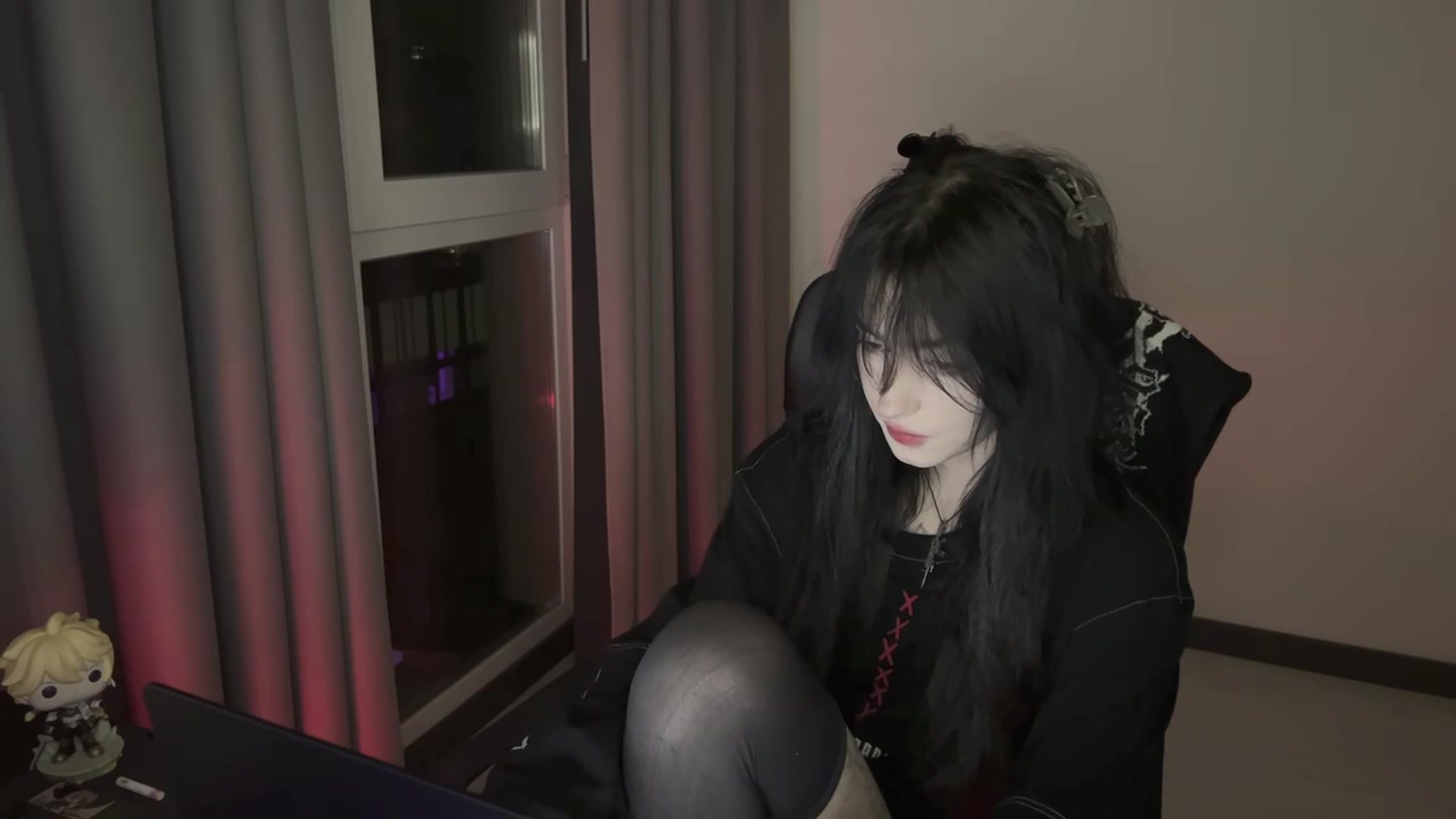 Gallery image thumbnail from Licorice_Alia's myfreecams stream on, 01/06/2024, 01:49 image 8 of 20