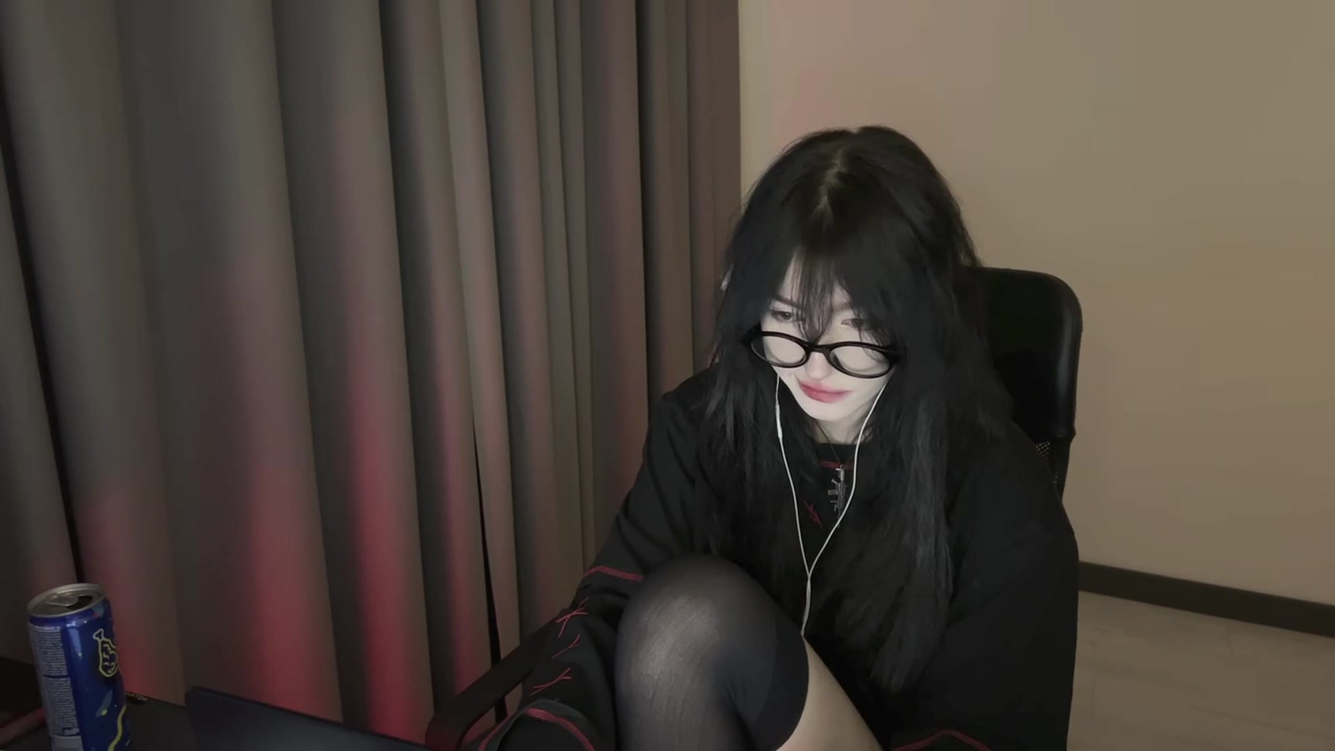 Gallery image thumbnail from Licorice_Alia's myfreecams stream on, 01/16/2024, 01:10 image 15 of 20