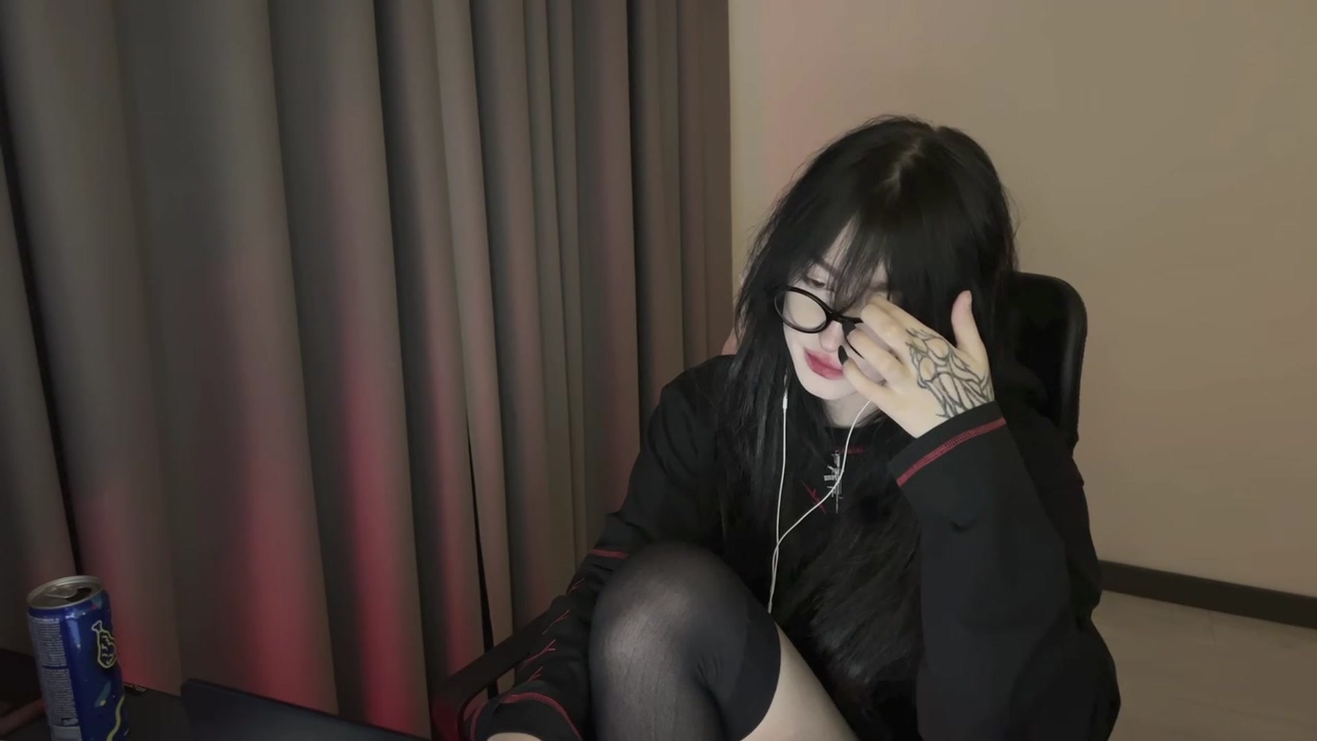 Gallery image thumbnail from Licorice_Alia's myfreecams stream on, 01/16/2024, 01:10 image 10 of 20