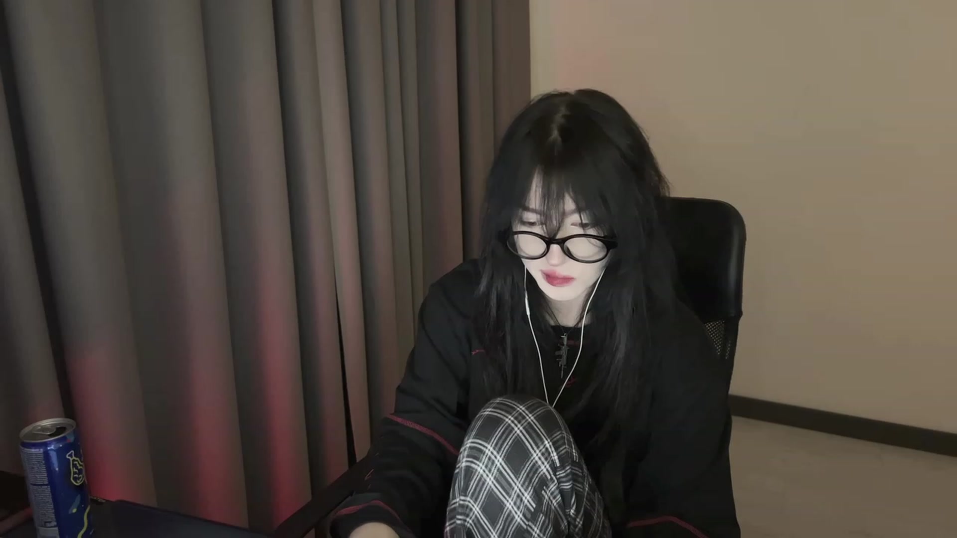 Gallery image thumbnail from Licorice_Alia's myfreecams stream on, 01/16/2024, 01:10 image 2 of 20