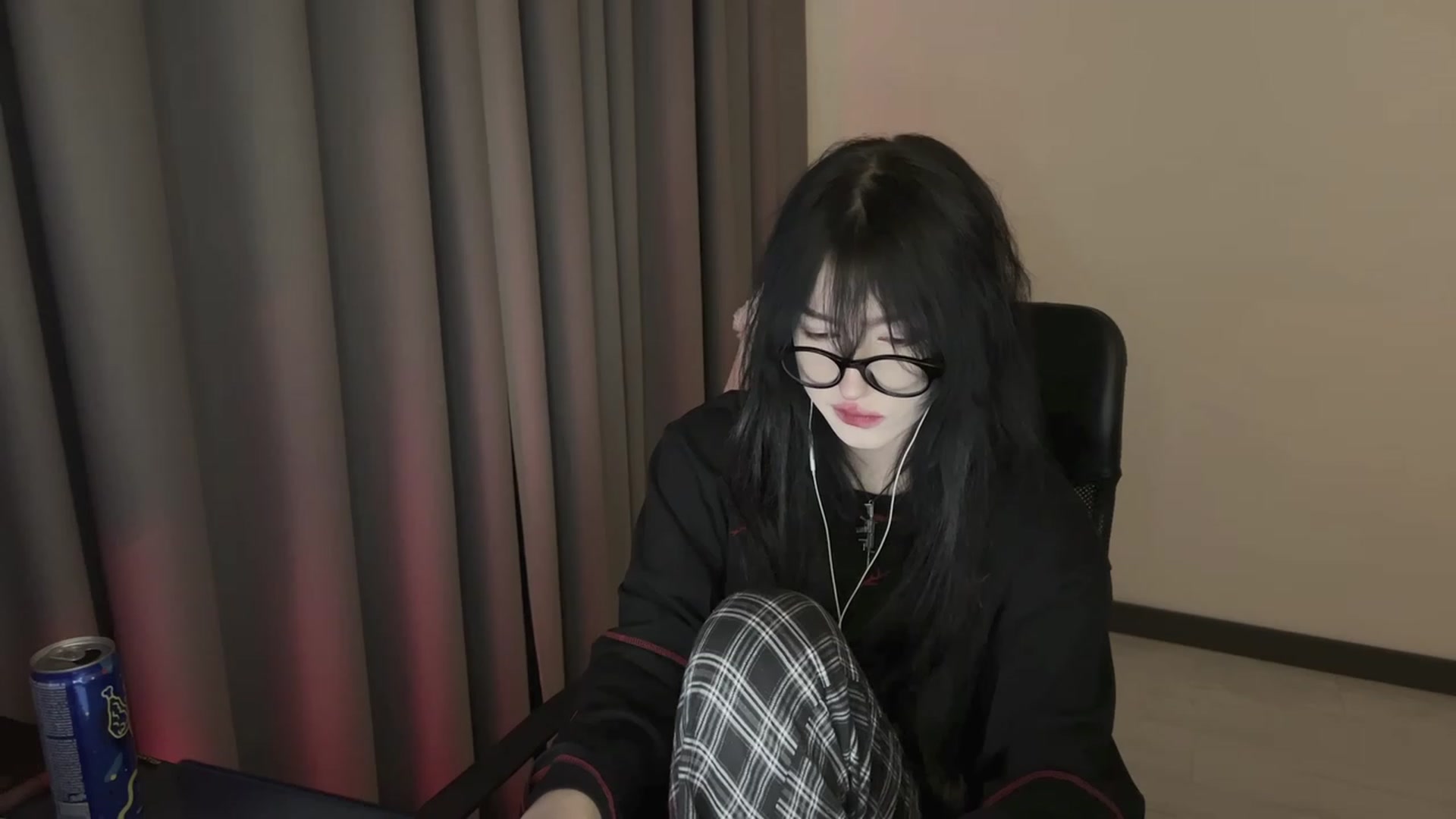 Gallery image thumbnail from Licorice_Alia's myfreecams stream on, 01/16/2024, 01:10 image 4 of 20
