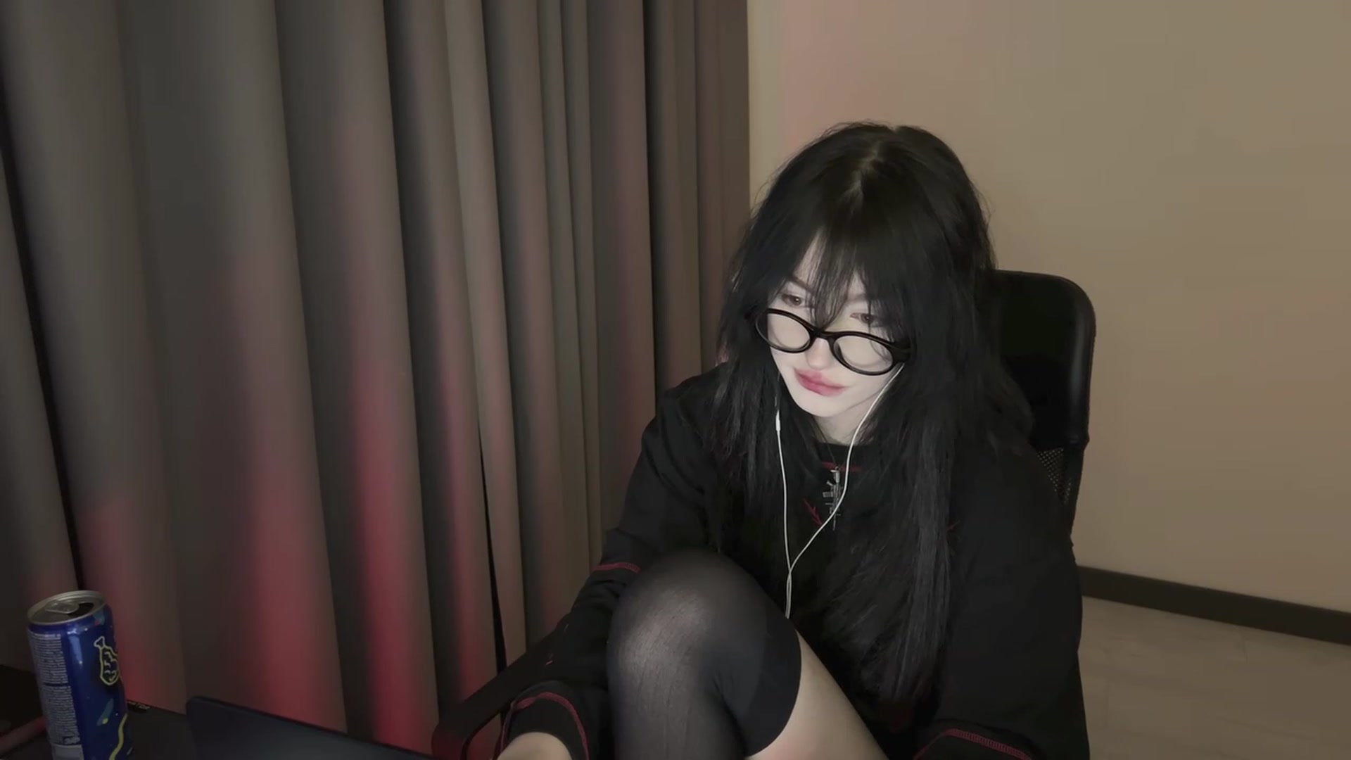Gallery image thumbnail from Licorice_Alia's myfreecams stream on, 01/16/2024, 01:10 image 12 of 20