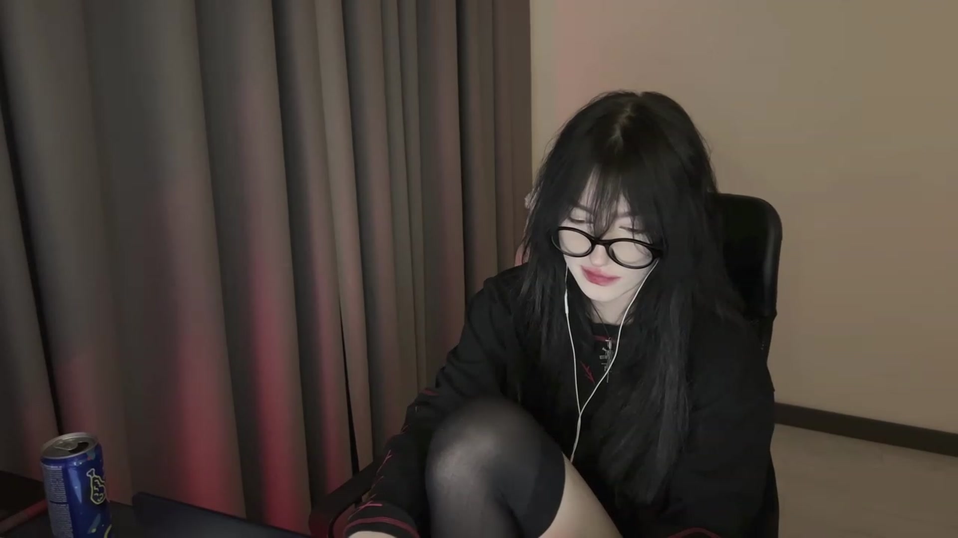Gallery image thumbnail from Licorice_Alia's myfreecams stream on, 01/16/2024, 01:10 image 18 of 20