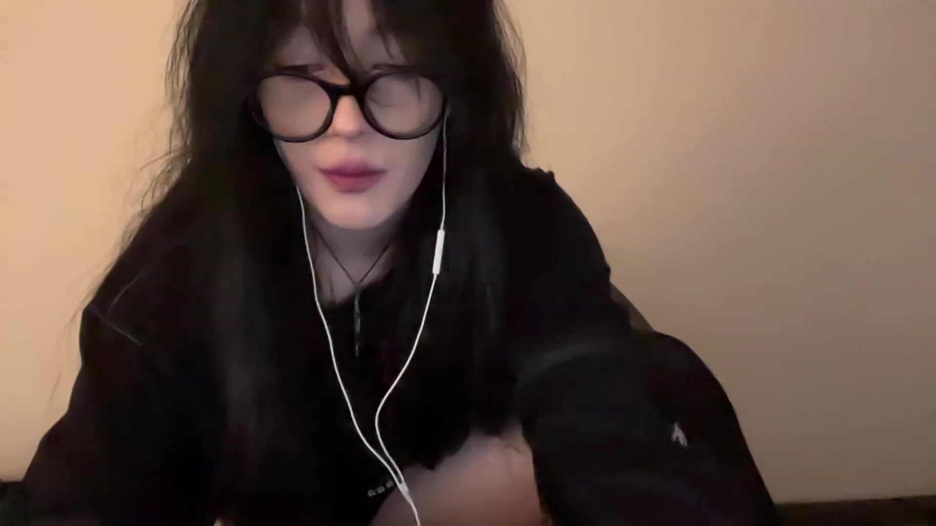 Gallery image thumbnail from Licorice_Alia's myfreecams stream on, 02/02/2024, 24:39 image 5 of 20