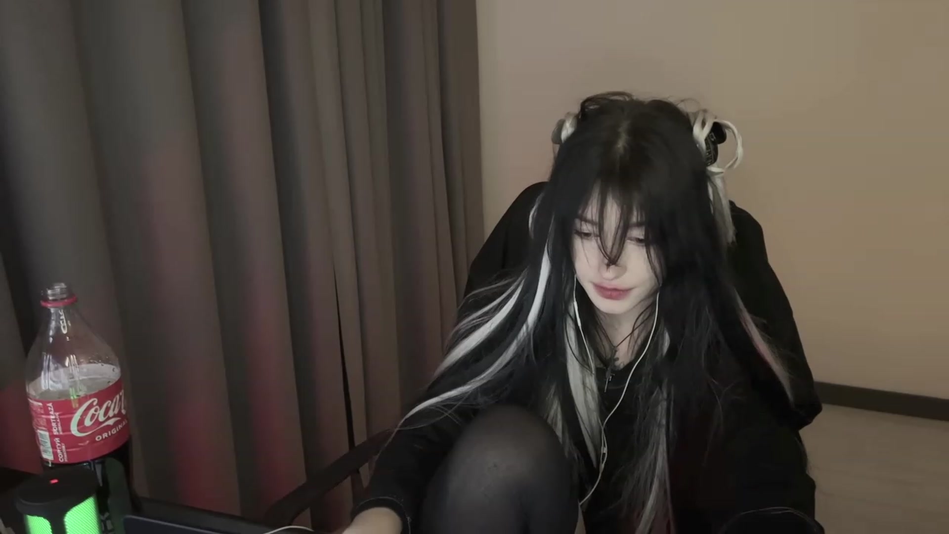 Gallery image thumbnail from Licorice_Alia's myfreecams stream on, 02/10/2024, 03:21 image 10 of 20