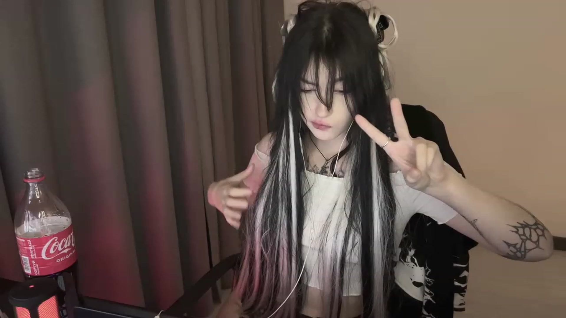 Gallery image thumbnail from Licorice_Alia's myfreecams stream on, 02/10/2024, 03:21 image 13 of 20