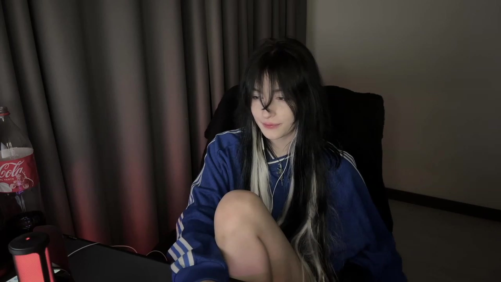 Gallery image thumbnail from Licorice_Alia's myfreecams stream on, 02/23/2024, 04:26 image 17 of 20
