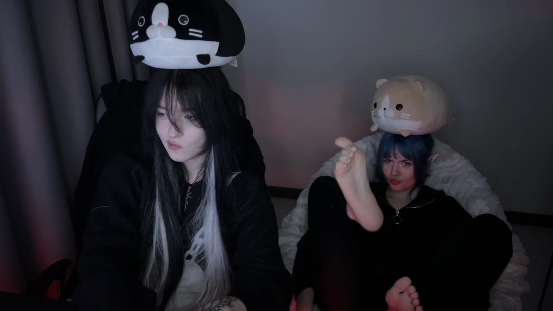 Gallery image thumbnail from Licorice_Alia's myfreecams stream on, 02/27/2024, 01:12 image 16 of 20
