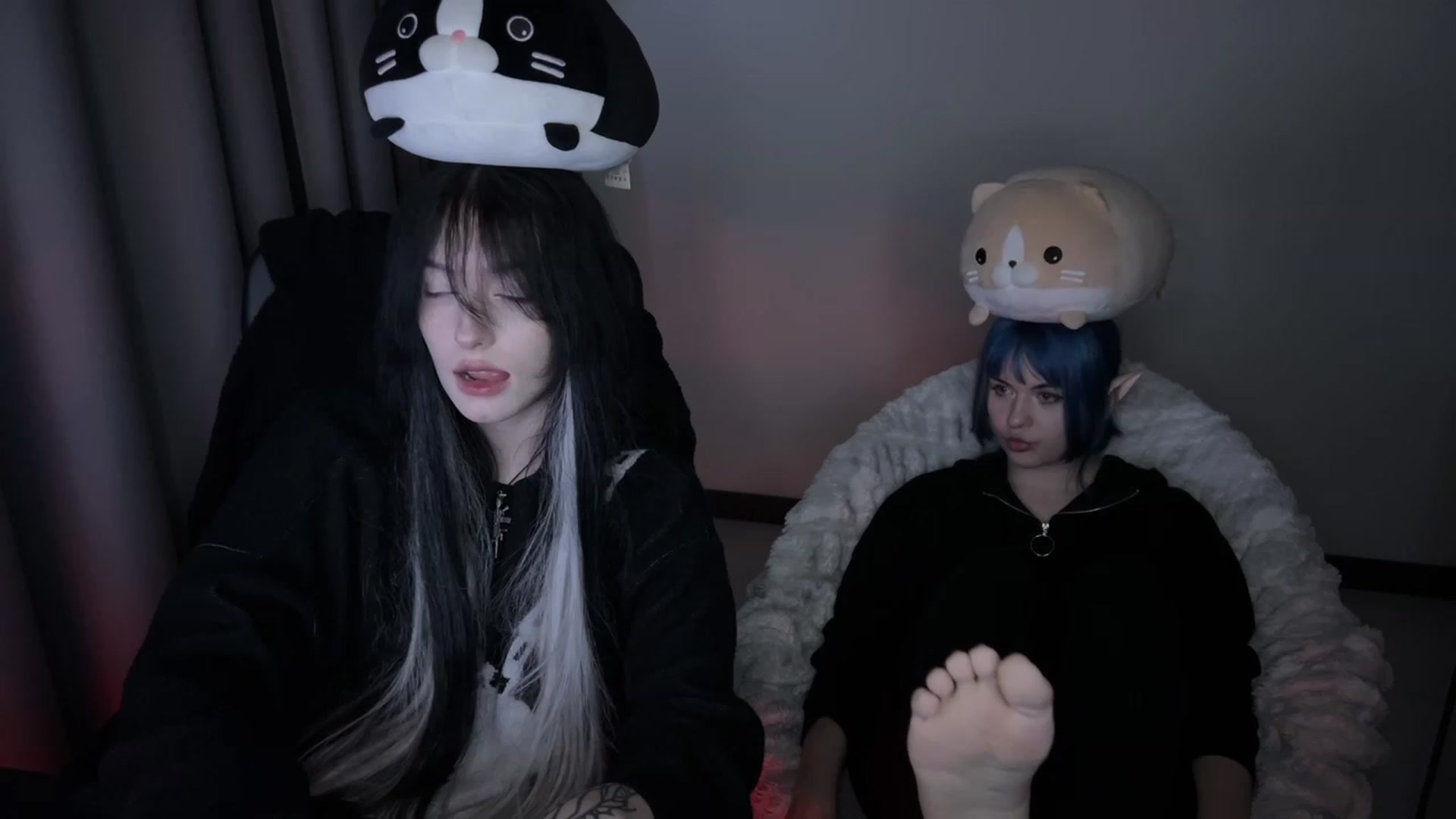 Gallery image thumbnail from Licorice_Alia's myfreecams stream on, 02/27/2024, 01:12 image 13 of 20