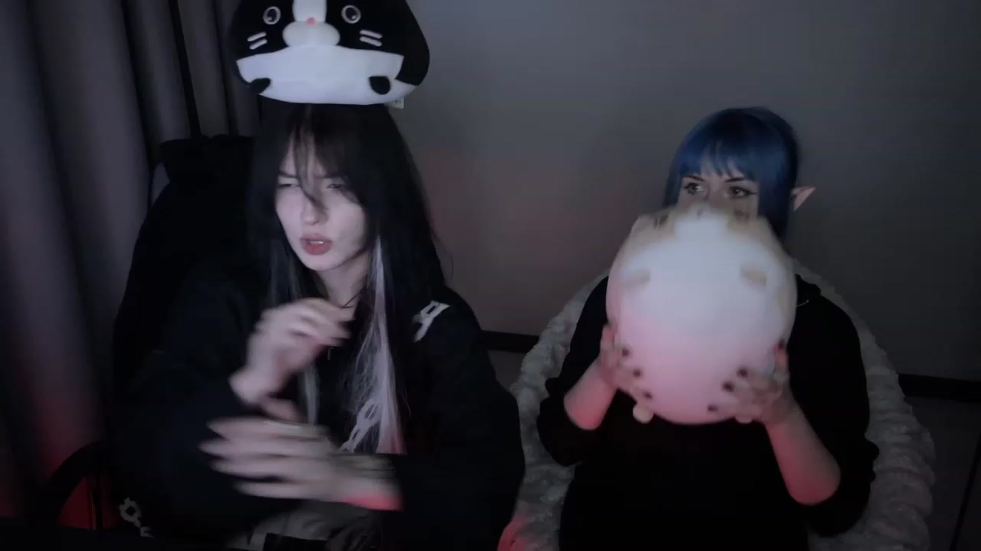 Gallery image thumbnail from Licorice_Alia's myfreecams stream on, 02/27/2024, 01:12 image 1 of 20