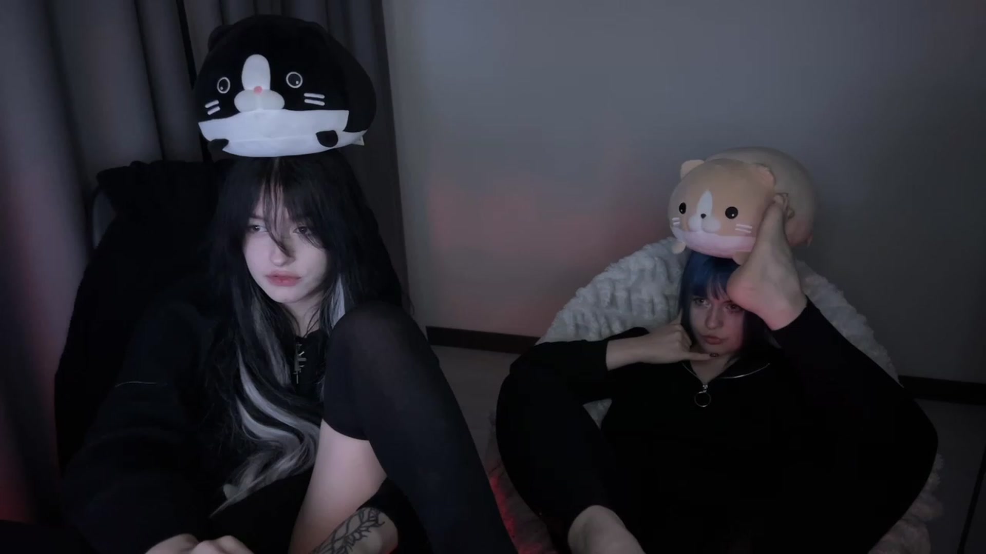 Gallery image thumbnail from Licorice_Alia's myfreecams stream on, 02/27/2024, 01:12 image 17 of 20