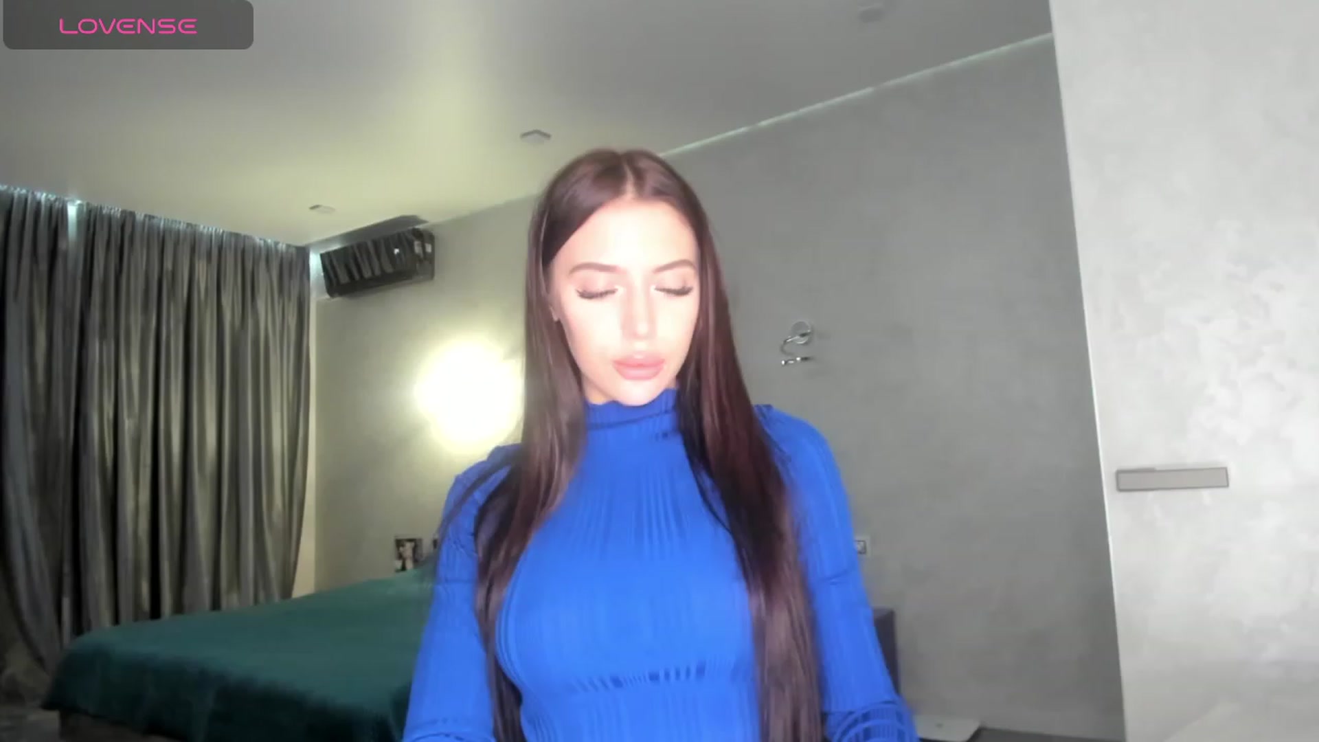 Gallery image thumbnail from LightKiss's myfreecams stream on, 01/15/2024, 22:05 image 14 of 20