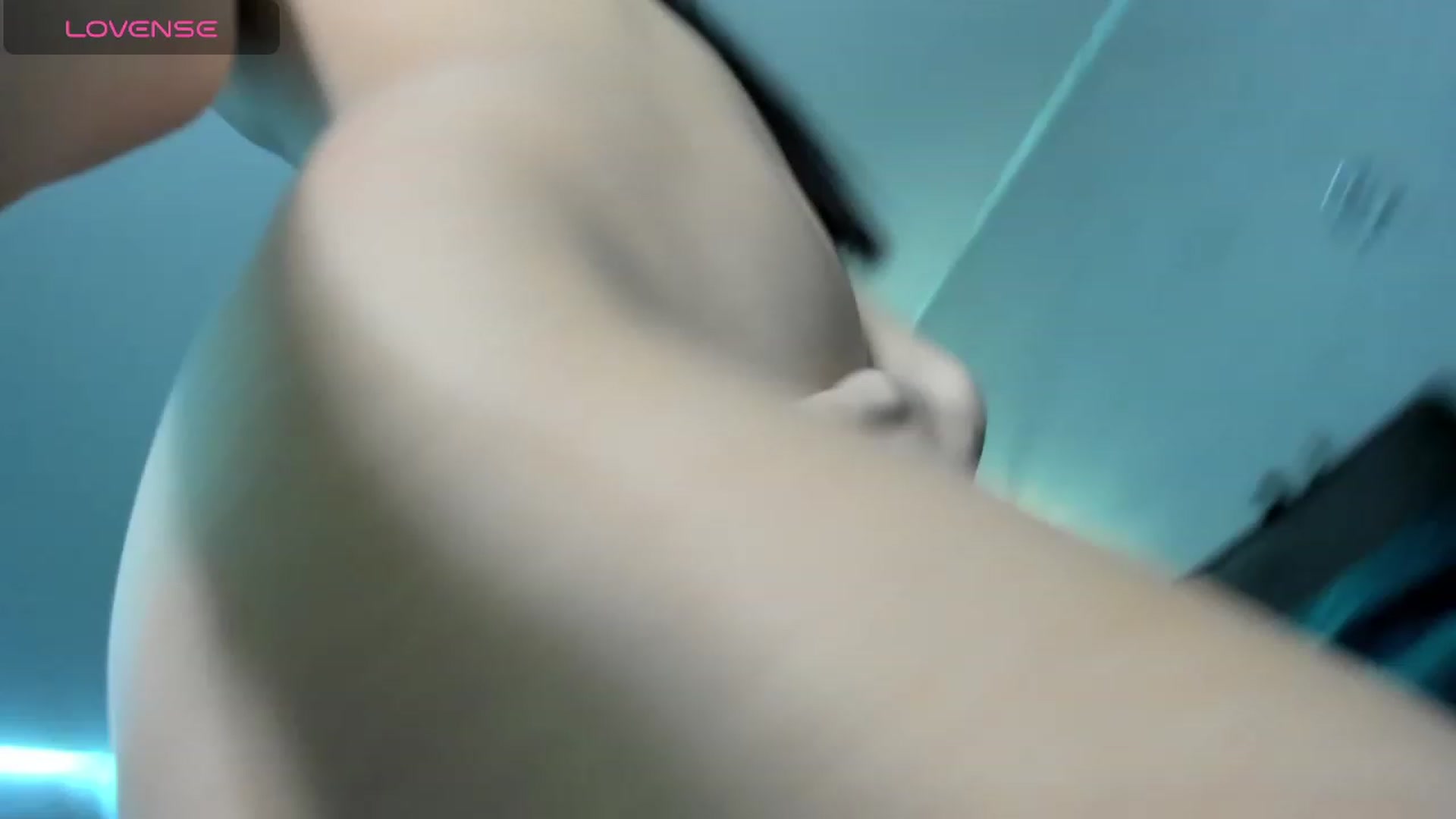 Gallery image thumbnail from LightKiss's myfreecams stream on, 01/16/2024, 19:39 image 13 of 20