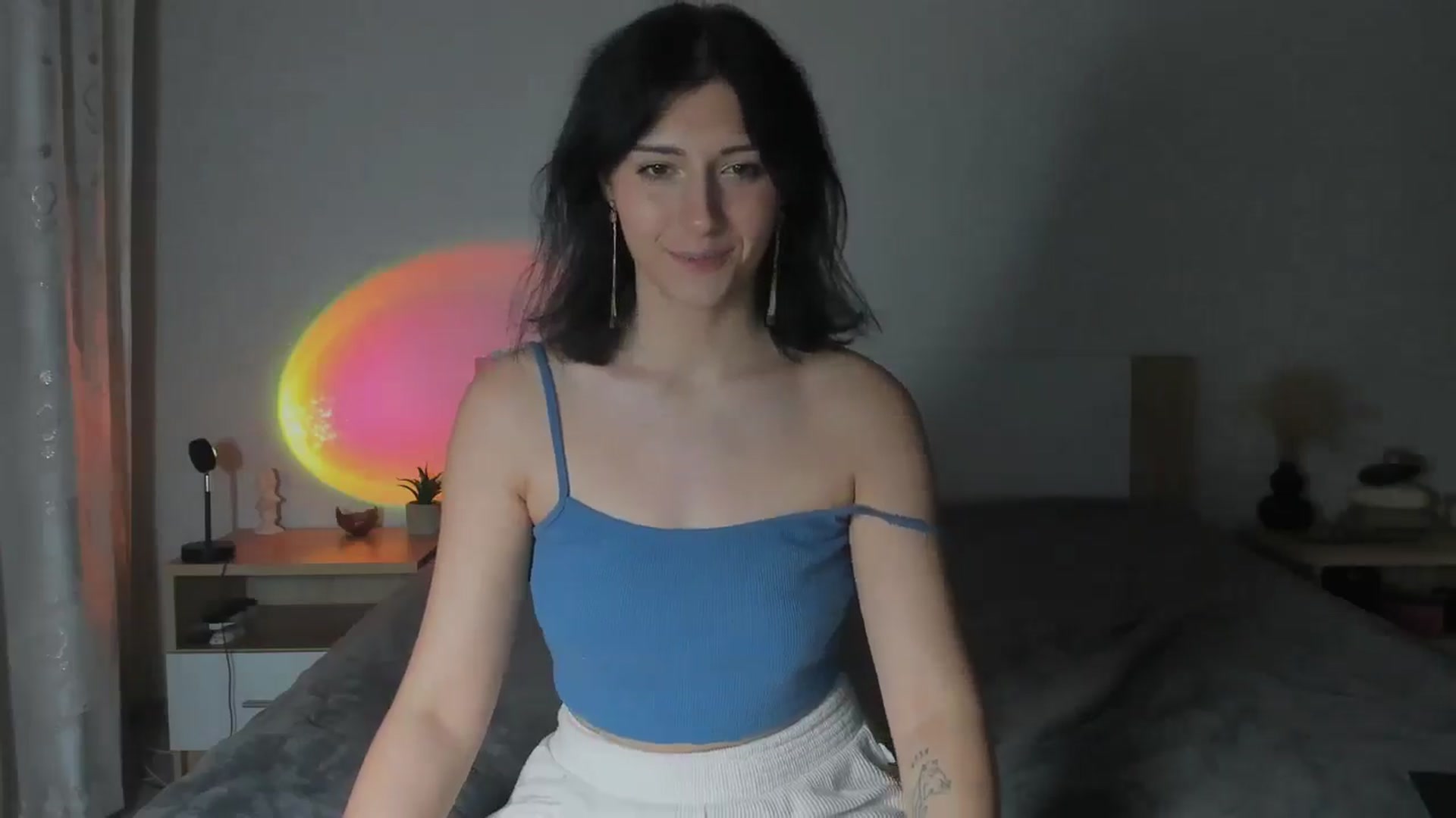 Gallery image thumbnail from LiiaLiaaaaa's myfreecams stream on, 03/31/2026, 24:47 image 14 of 20