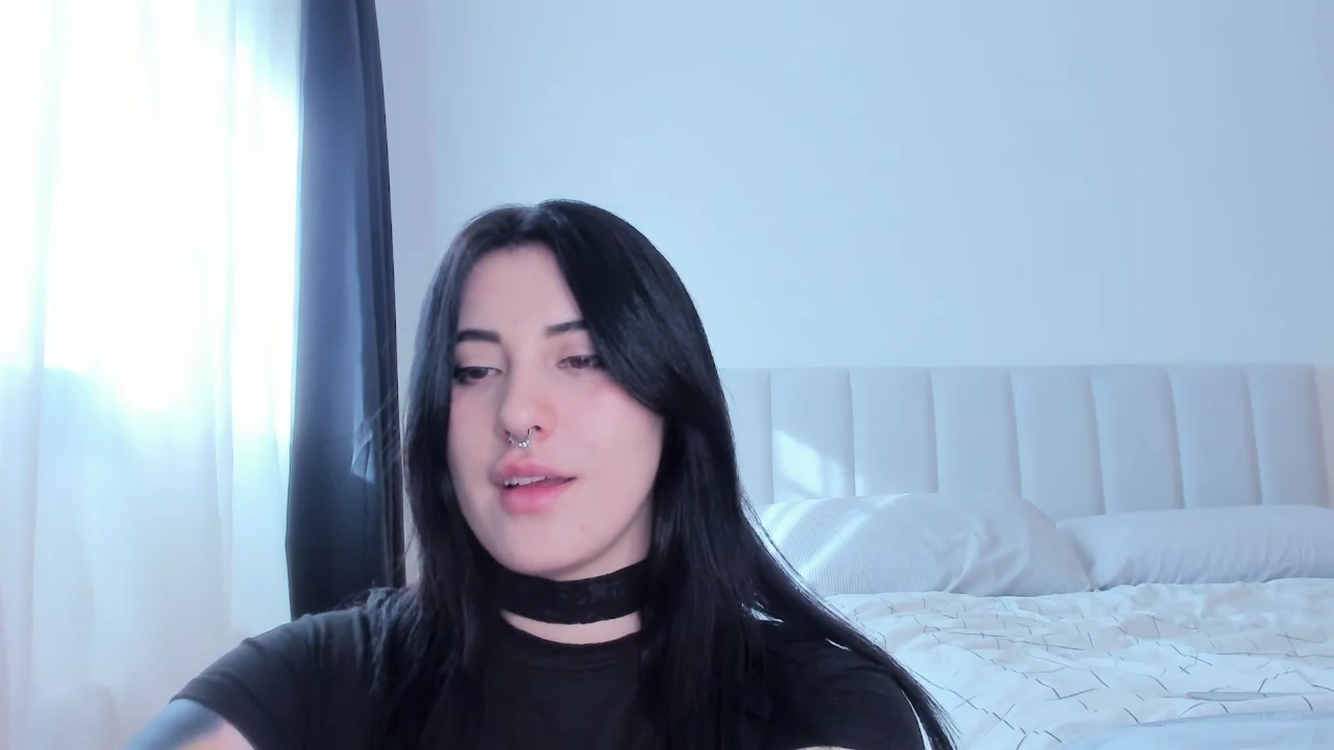 Gallery image thumbnail from Liittlebunny's myfreecams stream on, 12/31/2025, 14:02 image 15 of 20