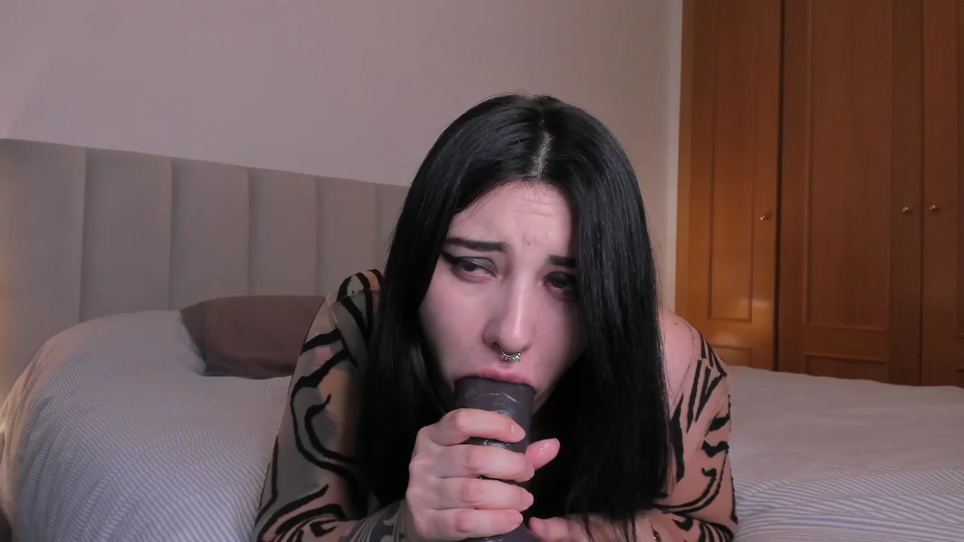 Gallery image thumbnail from Liittlebunny's myfreecams stream on, 01/08/2026, 11:41 image 3 of 20