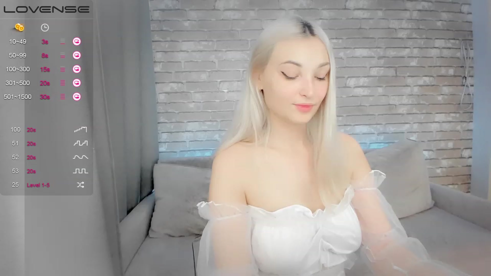 Gallery image thumbnail from LikaLighttt's myfreecams stream on, 11/21/2022, 04:08 image 16 of 20