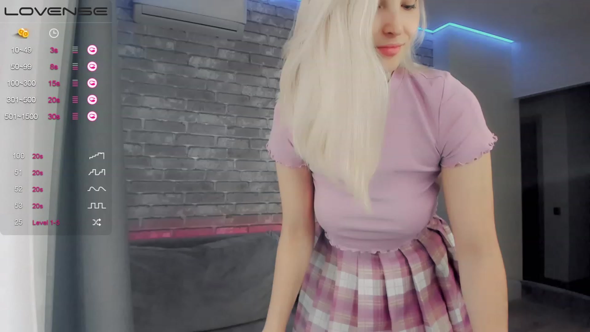 Gallery image thumbnail from LikaLighttt's myfreecams stream on, 11/27/2022, 09:24 image 2 of 20