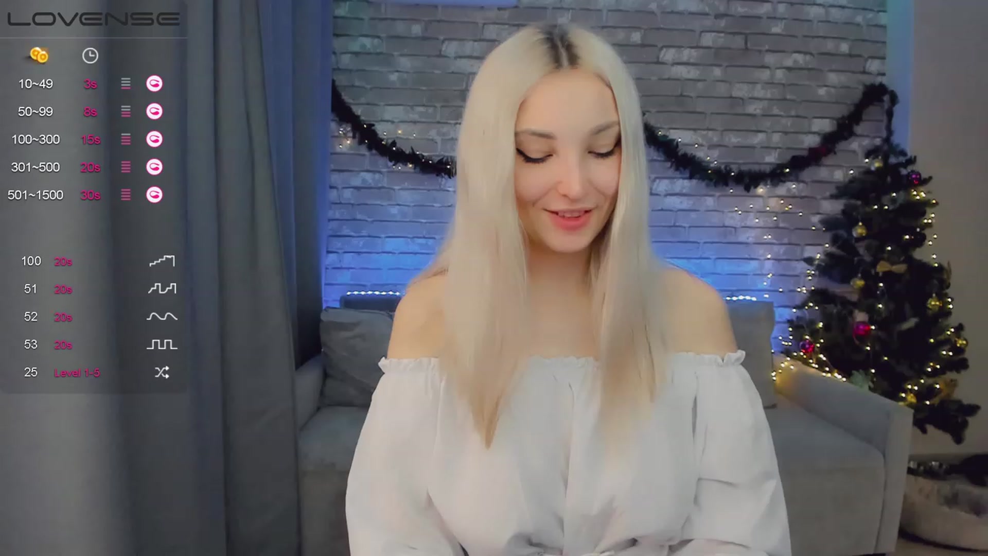 Gallery image thumbnail from LikaLighttt's myfreecams stream on, 01/03/2023, 04:46 image 8 of 20