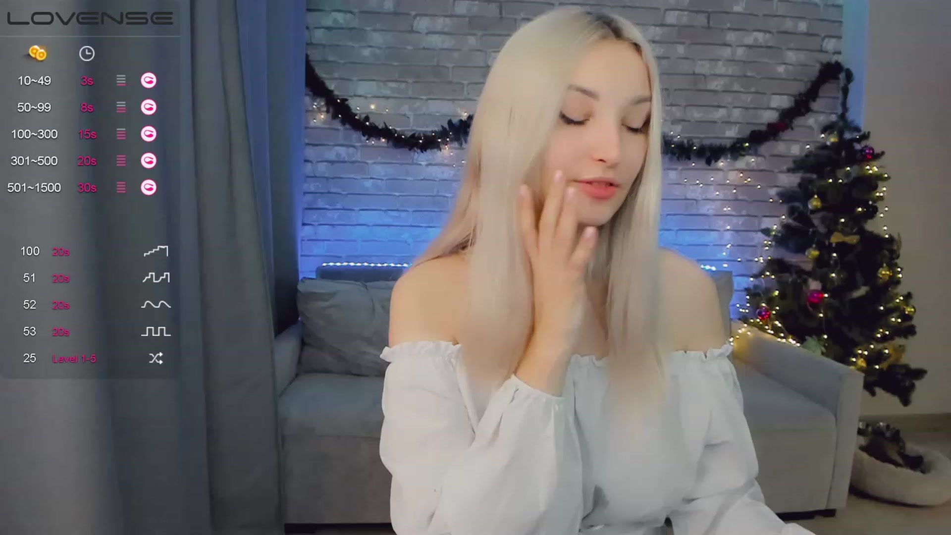 Gallery image thumbnail from LikaLighttt's myfreecams stream on, 01/03/2023, 04:46 image 5 of 20