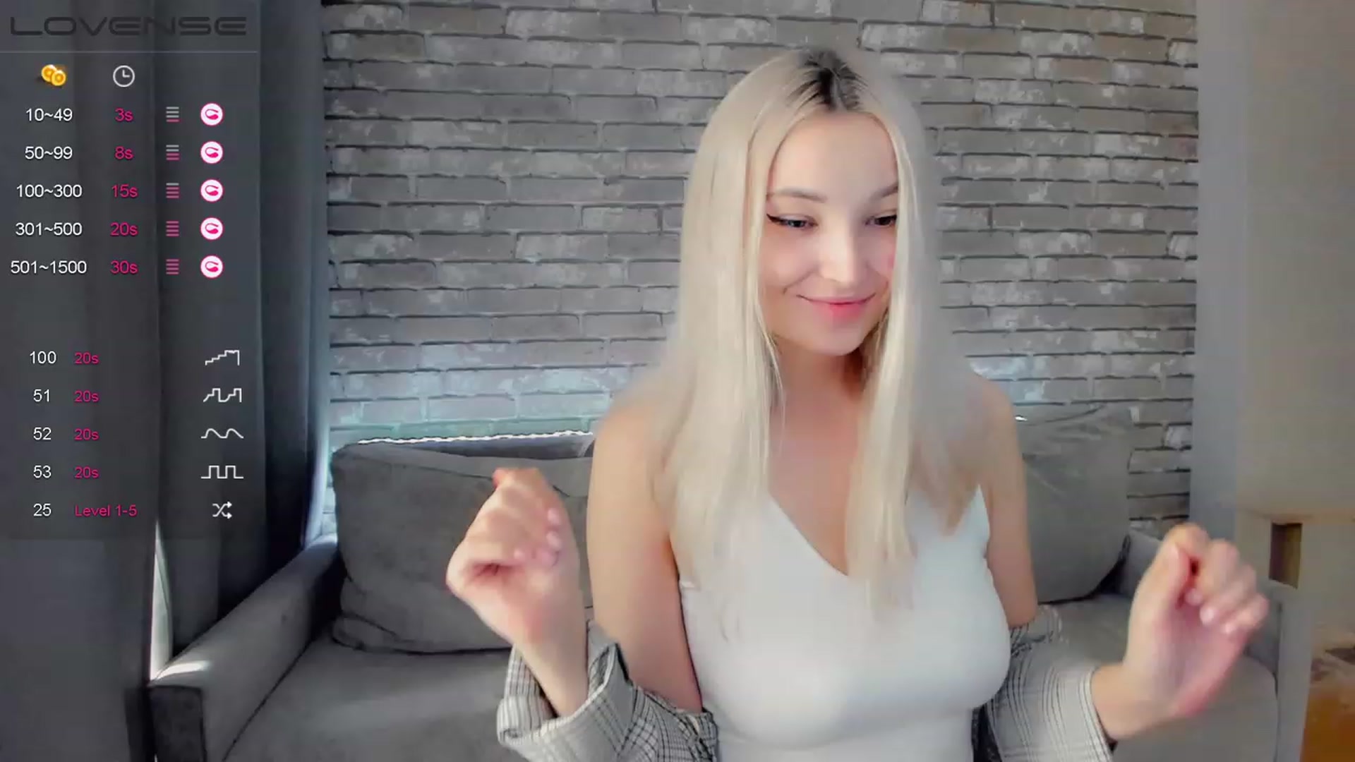 Gallery image thumbnail from LikaLighttt's myfreecams stream on, 01/10/2023, 05:19 image 17 of 20