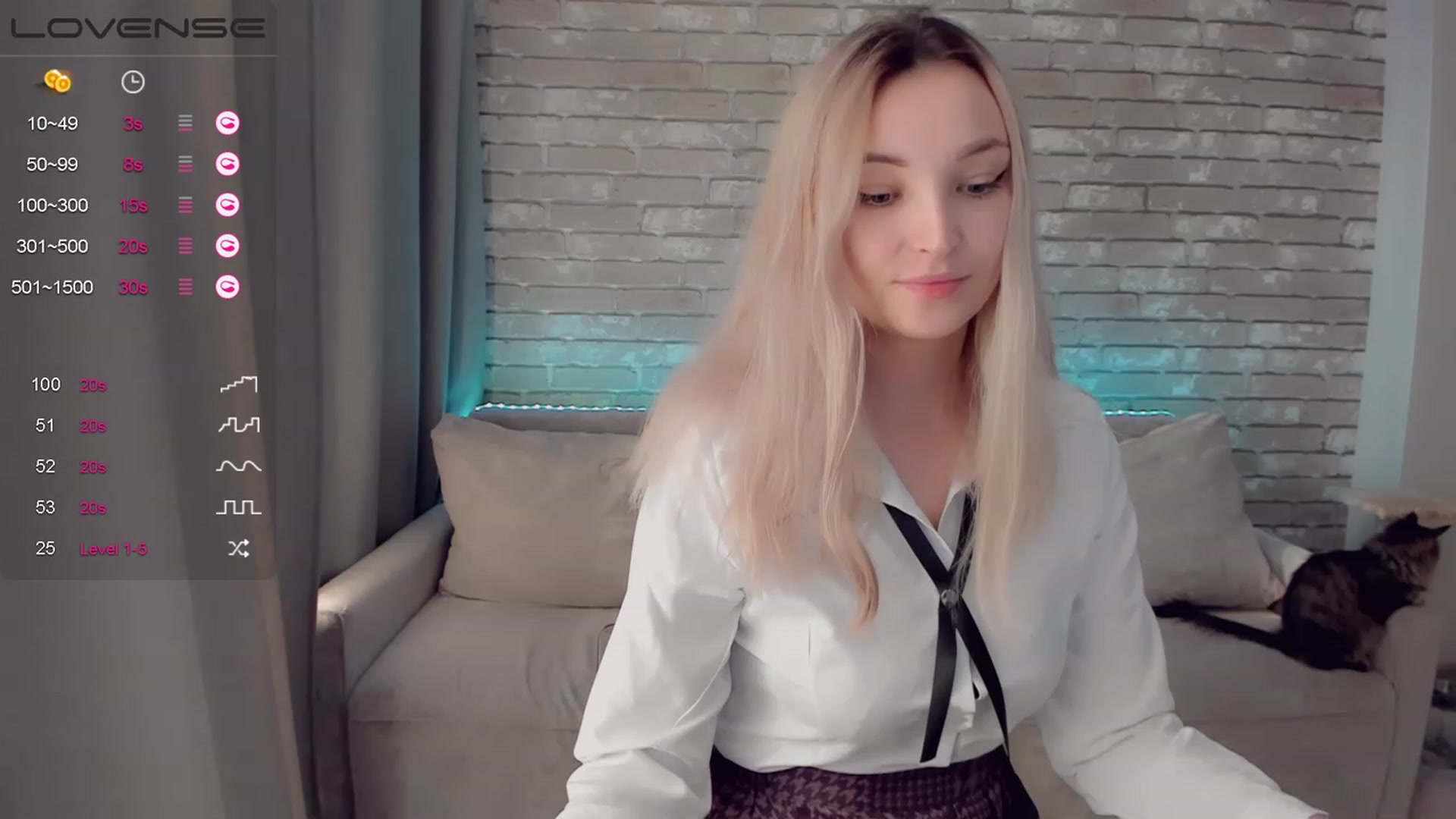 Gallery image thumbnail from LikaLighttt's myfreecams stream on, 02/20/2023, 05:28 image 7 of 20
