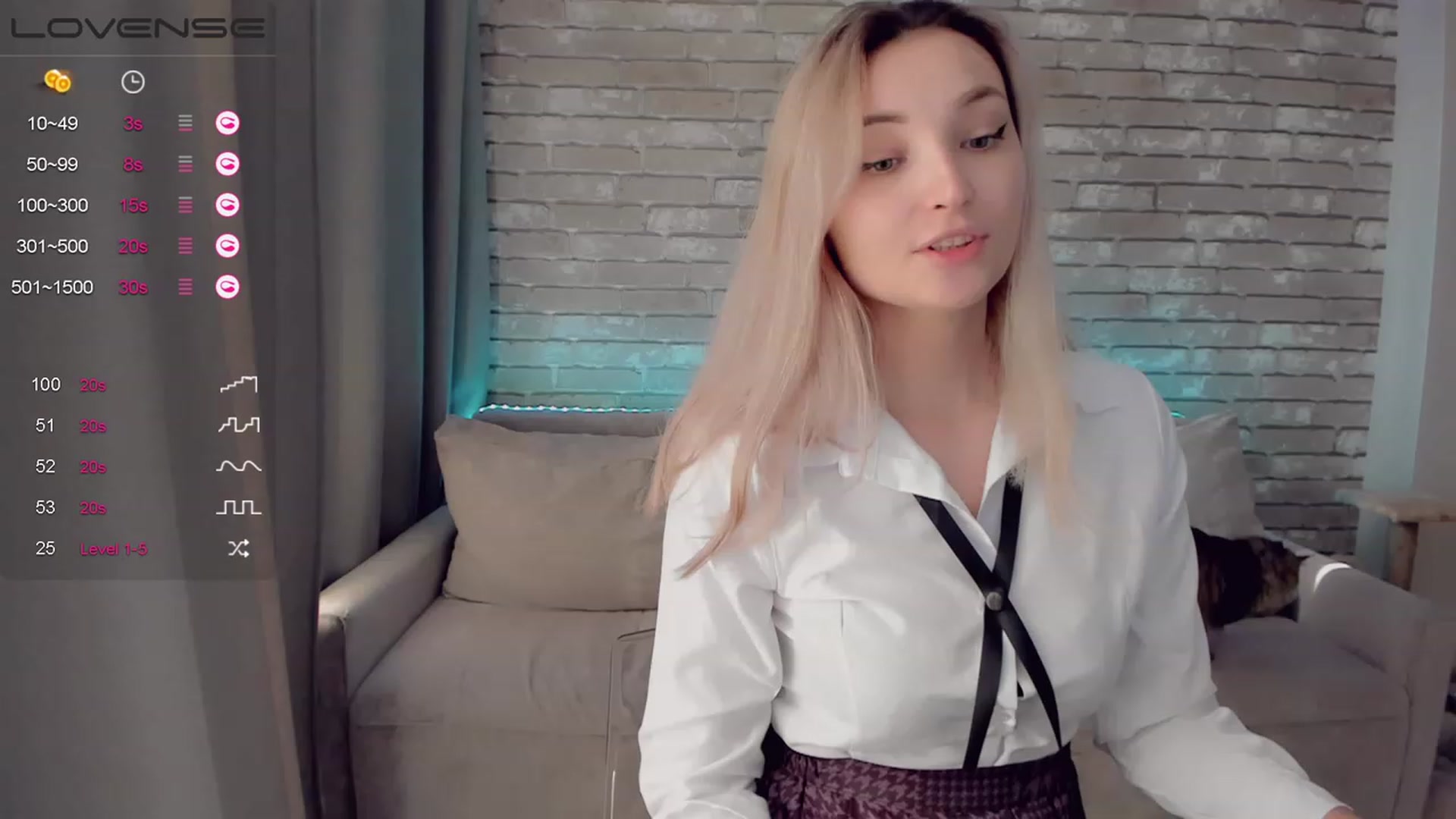 Gallery image thumbnail from LikaLighttt's myfreecams stream on, 02/20/2023, 05:28 image 3 of 20