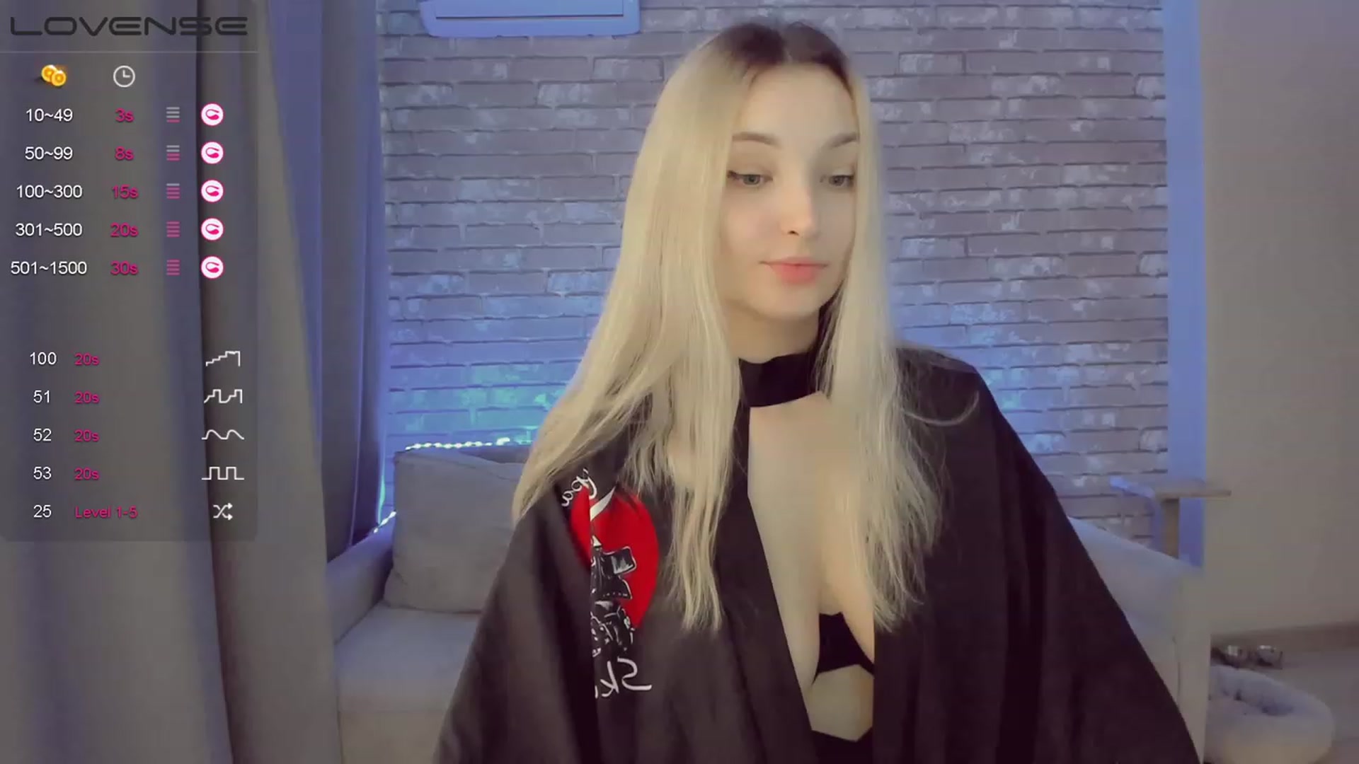Gallery image thumbnail from LikaLighttt's myfreecams stream on, 03/10/2023, 03:02 image 1 of 20