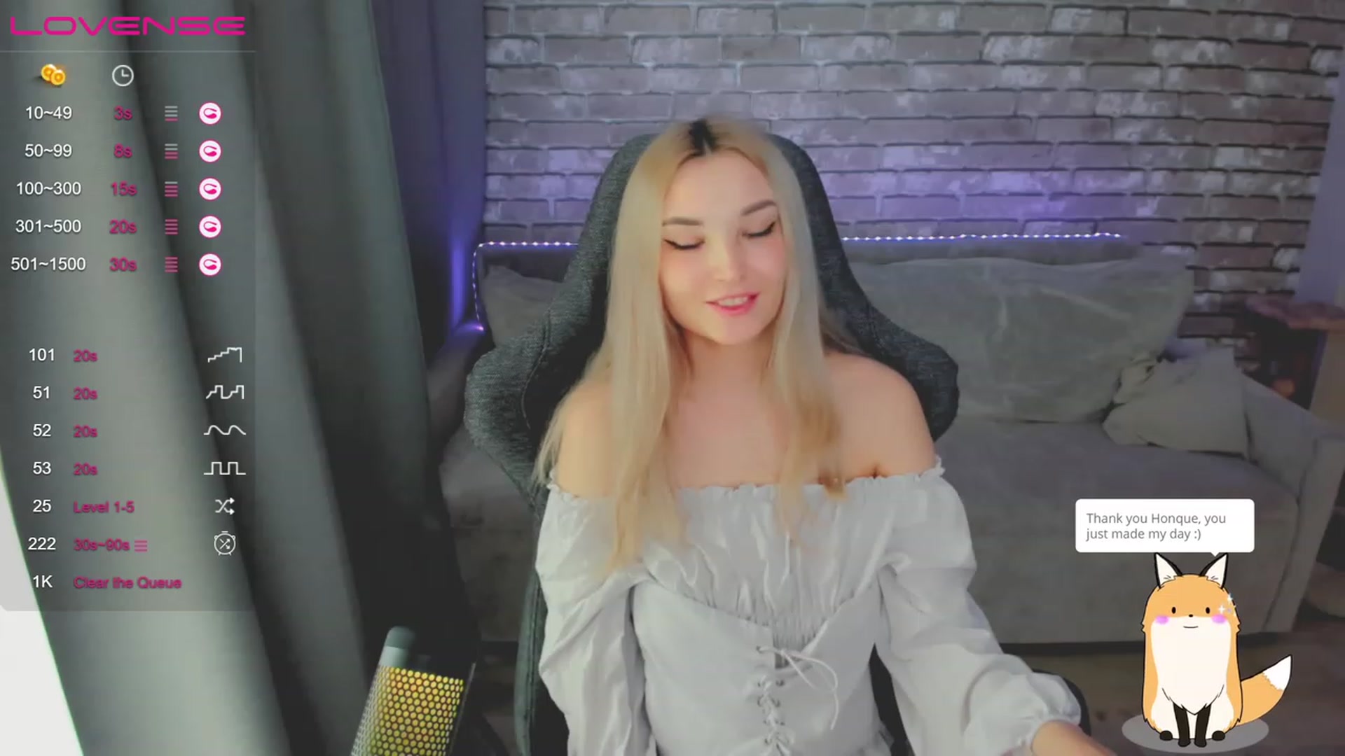 Gallery image thumbnail from LikaLighttt's myfreecams stream on, 05/31/2023, 07:30 image 17 of 20