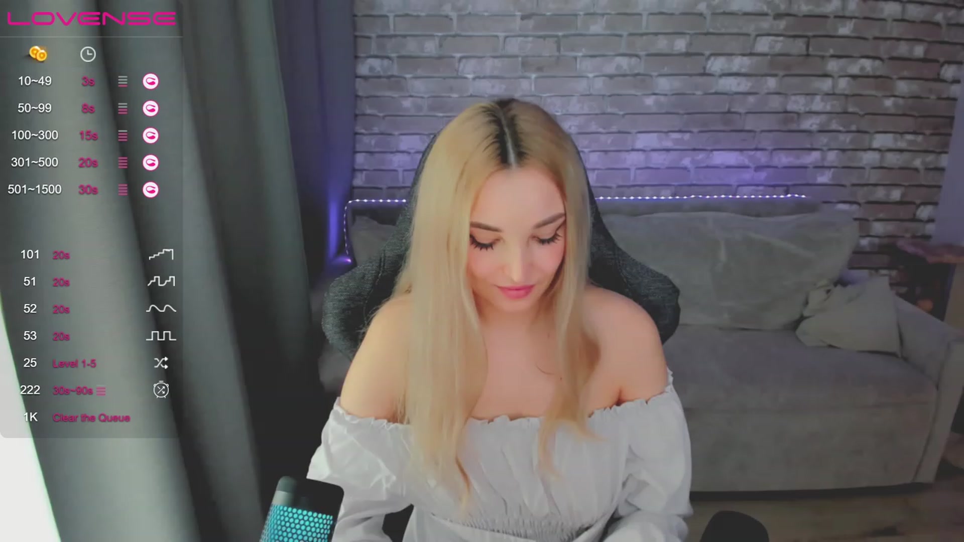 Gallery image thumbnail from LikaLighttt's myfreecams stream on, 05/31/2023, 07:30 image 19 of 20