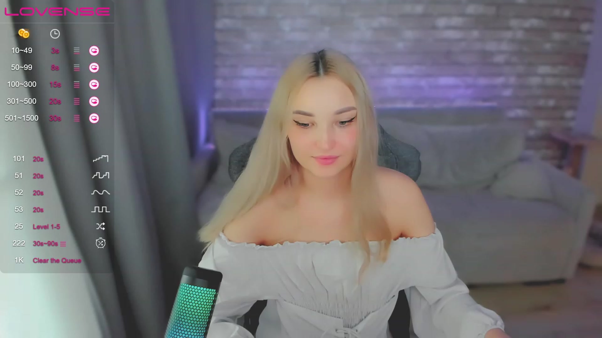 Gallery image thumbnail from LikaLighttt's myfreecams stream on, 05/31/2023, 11:28 image 17 of 20