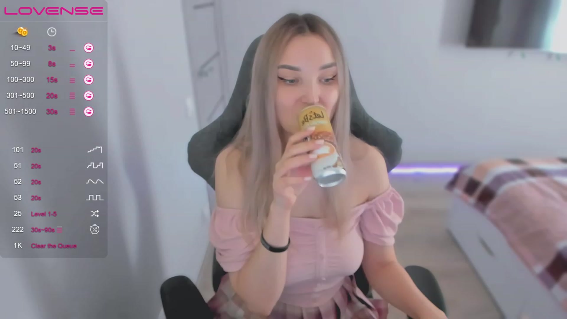 Gallery image thumbnail from LikaLighttt's myfreecams stream on, 06/12/2023, 03:43 image 9 of 20