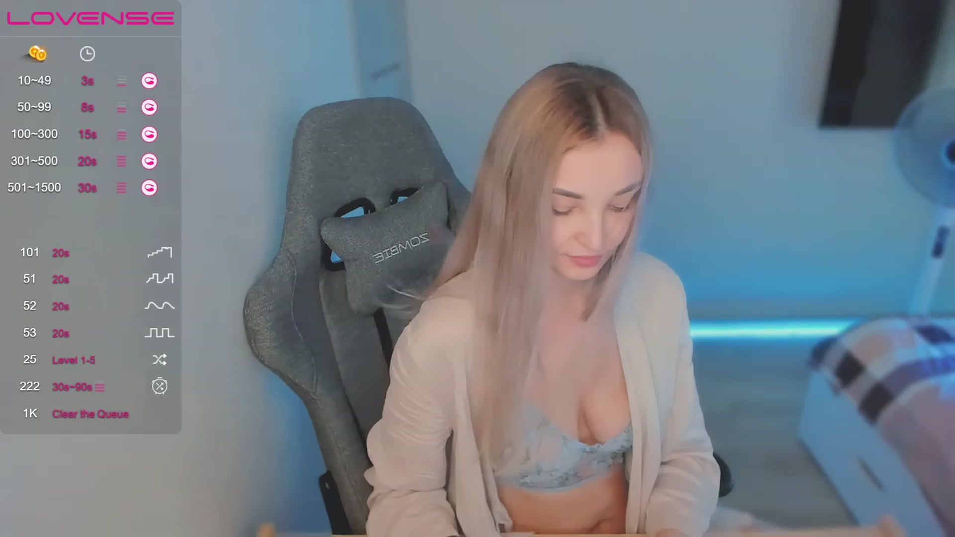 Gallery image thumbnail from LikaLighttt's myfreecams stream on, 06/19/2023, 07:04 image 15 of 20
