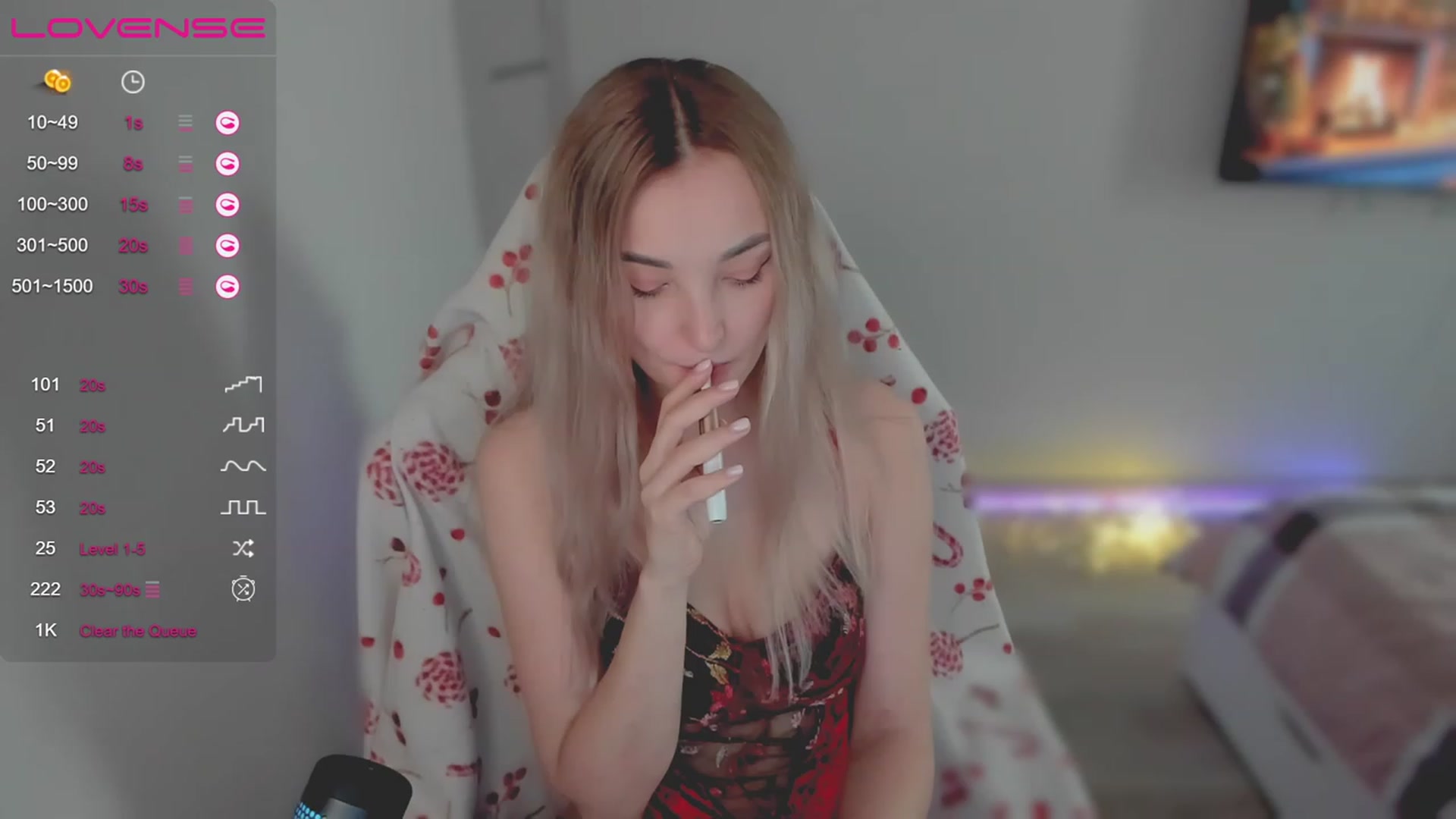 Gallery image thumbnail from LikaLighttt's myfreecams stream on, 12/24/2023, 05:15 image 12 of 20
