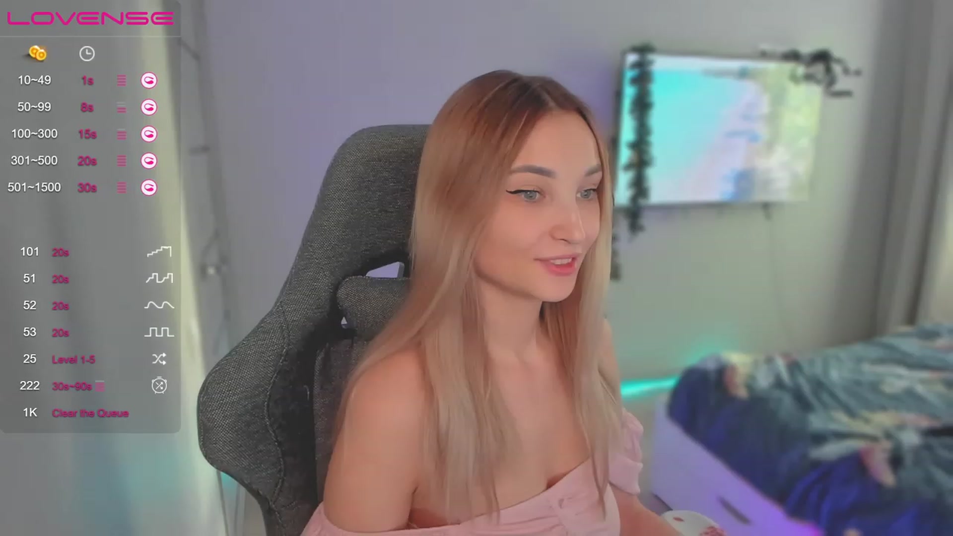 Gallery image thumbnail from LikaLighttt's myfreecams stream on, 01/10/2024, 05:01 image 10 of 20