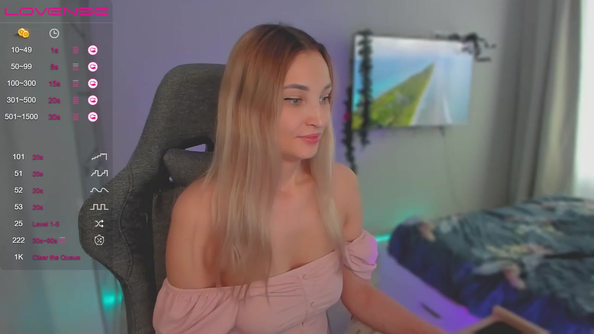 Gallery image thumbnail from LikaLighttt's myfreecams stream on, 01/10/2024, 06:36 image 17 of 20