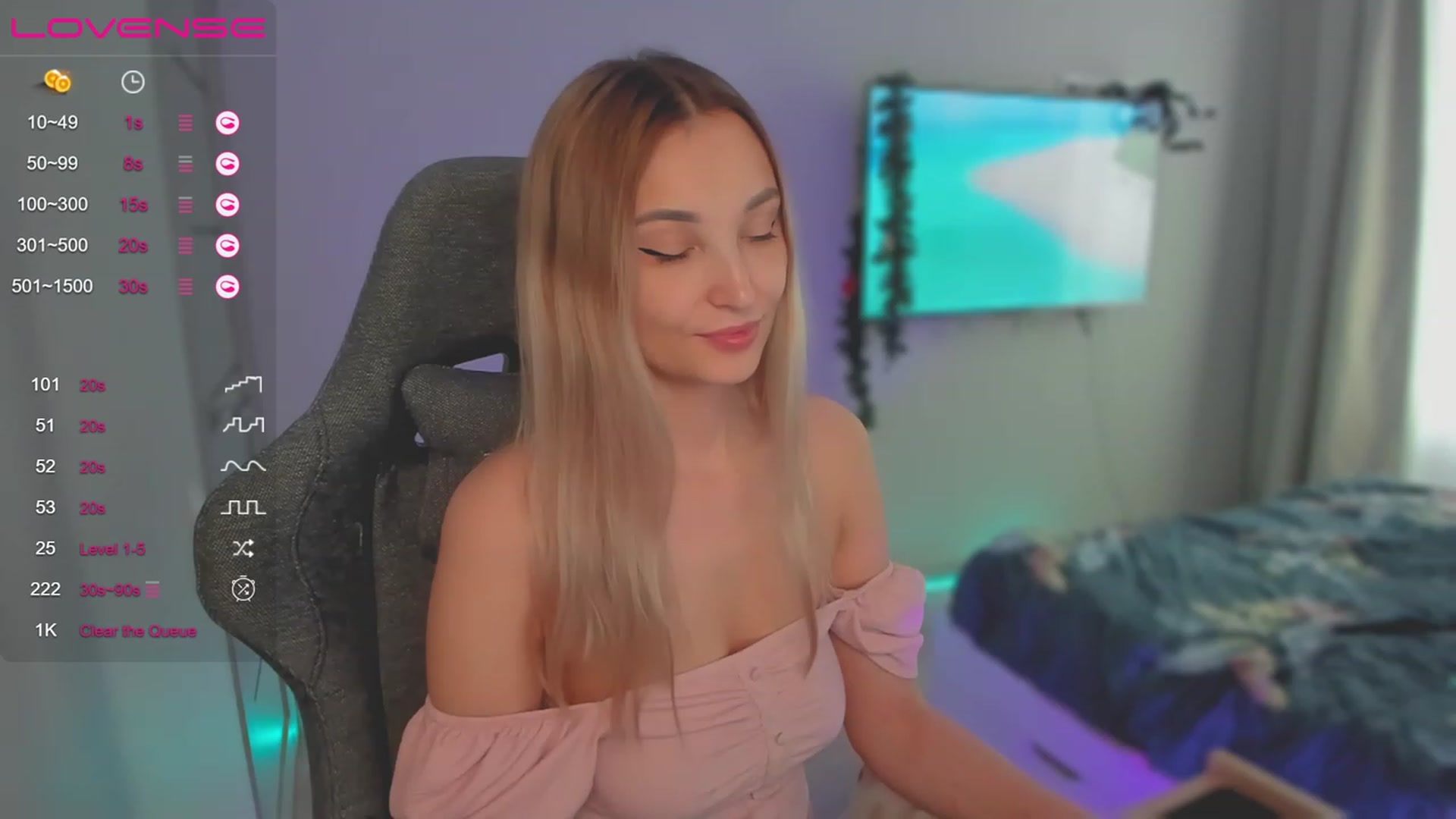 Gallery image thumbnail from LikaLighttt's myfreecams stream on, 01/10/2024, 06:36 image 18 of 20