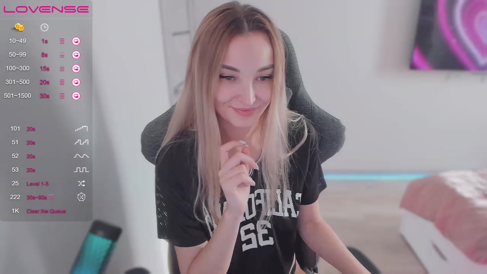 Gallery image thumbnail from LikaLighttt's myfreecams stream on, 02/26/2024, 05:43 image 10 of 20