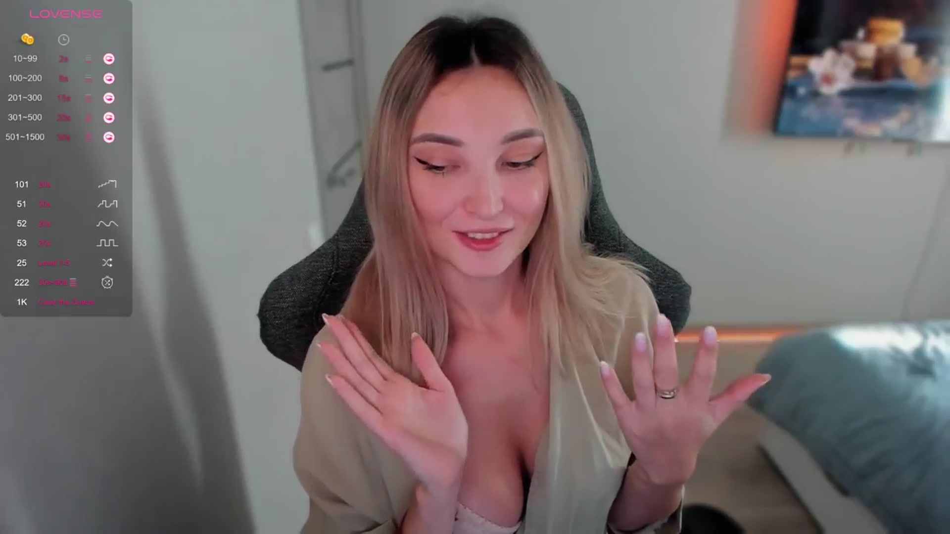 Gallery image thumbnail from LikaLighttt's myfreecams stream on, 09/19/2024, 04:05 image 20 of 20