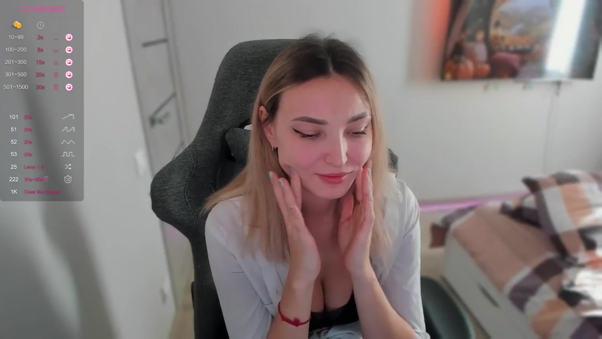 Gallery image thumbnail from LikaLighttt's myfreecams stream on, 10/10/2024, 05:13 image 19 of 20