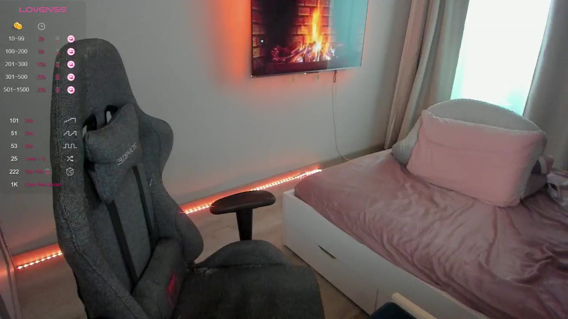 Gallery image thumbnail from LikaLighttt's myfreecams stream on, 11/30/2024, 05:43 image 7 of 20