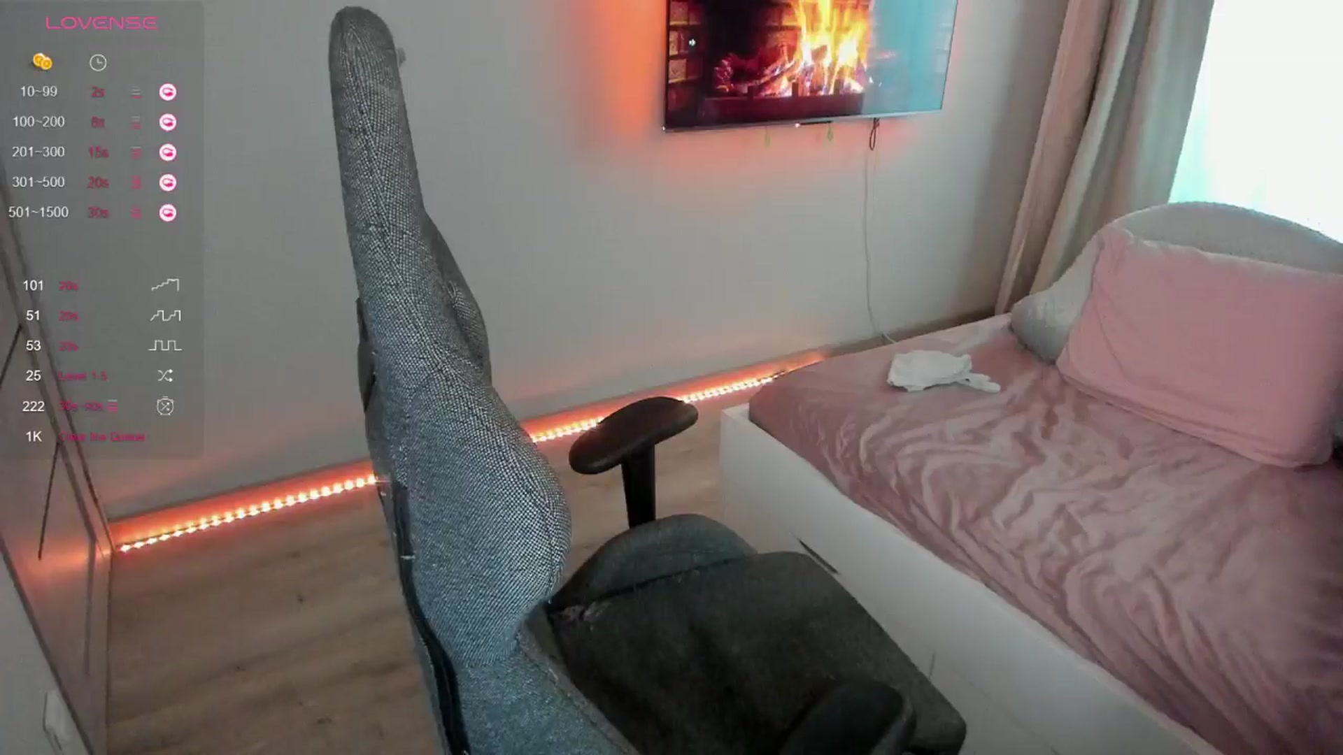 Gallery image thumbnail from LikaLighttt's myfreecams stream on, 11/30/2024, 05:43 image 12 of 20