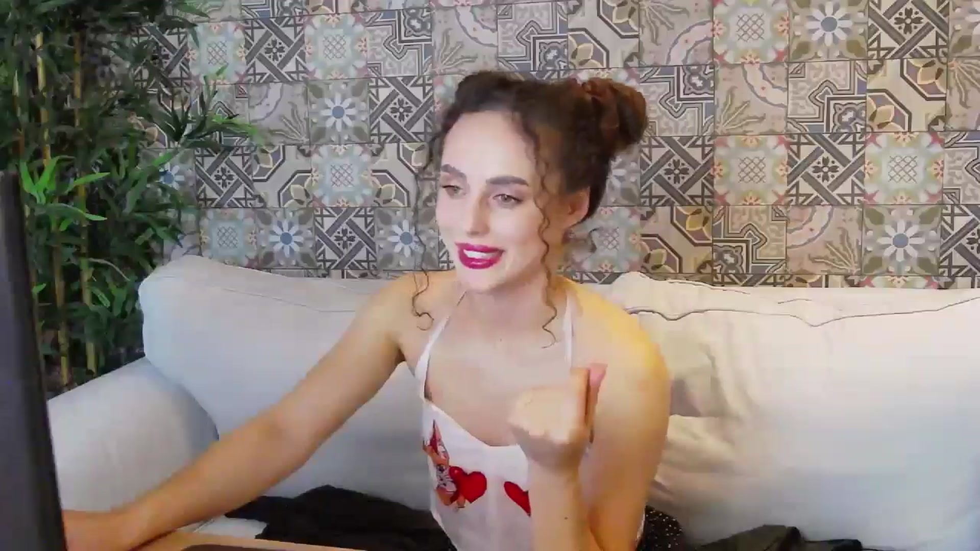 Gallery image thumbnail from LikeSelena's myfreecams stream on, 05/09/2024, 23:04 image 8 of 20