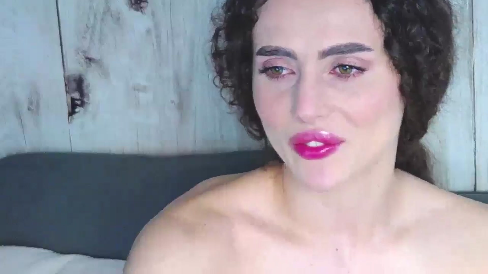 Gallery image thumbnail from LikeSelena's myfreecams stream on, 05/19/2024, 14:50 image 4 of 20