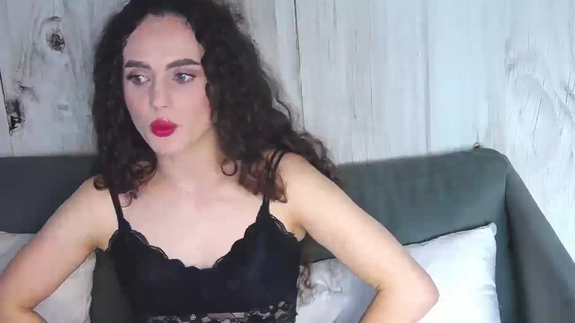 Gallery image thumbnail from LikeSelena's myfreecams stream on, 05/19/2024, 15:38 image 16 of 20