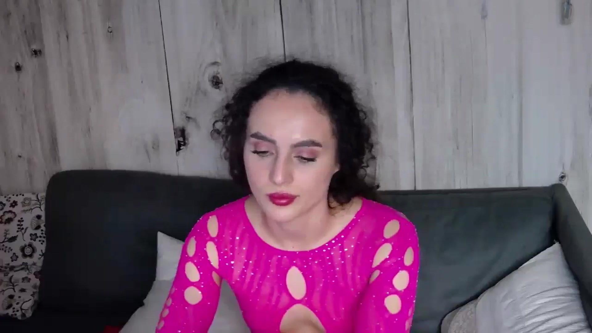 Gallery image thumbnail from LikeSelena's myfreecams stream on, 05/21/2024, 18:19 image 16 of 20