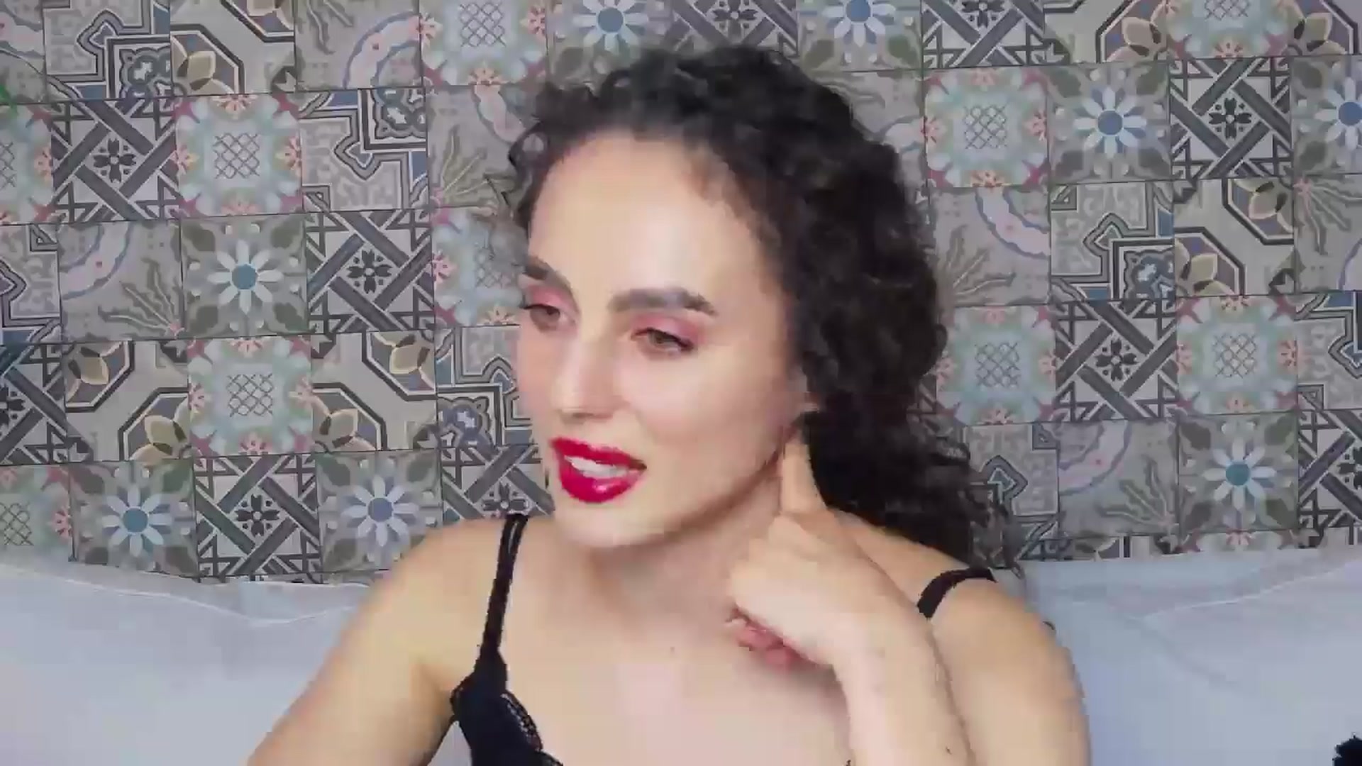 Gallery image thumbnail from LikeSelena's myfreecams stream on, 05/27/2024, 17:06 image 18 of 20
