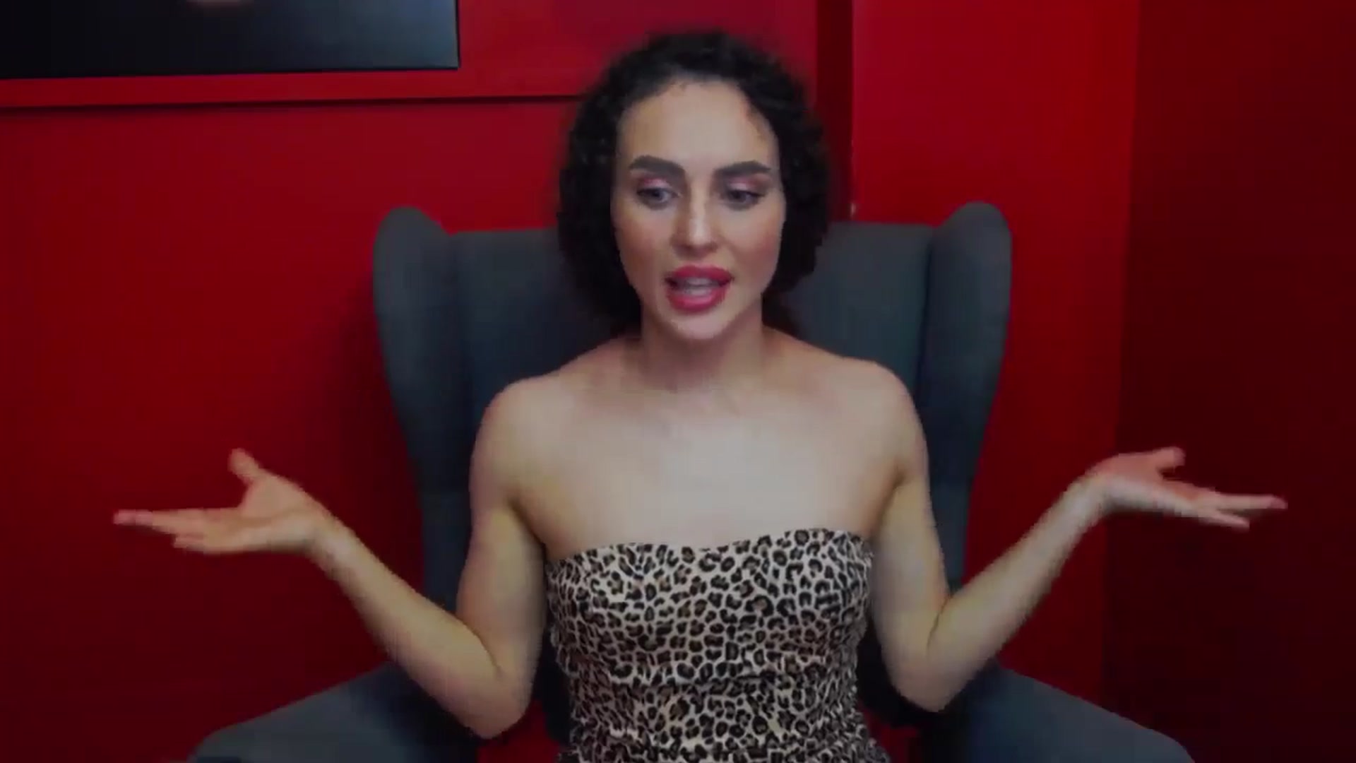 Gallery image thumbnail from LikeSelena's myfreecams stream on, 05/31/2024, 19:21 image 16 of 20