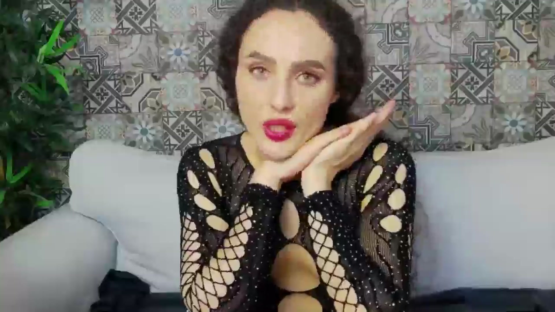 Gallery image thumbnail from LikeSelena's myfreecams stream on, 06/01/2024, 17:37 image 7 of 20